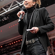 Charlotte Girard prend la Bastille