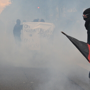 Lacrymos socialistes