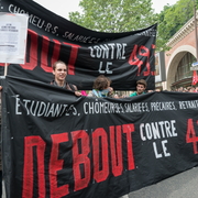 Debout