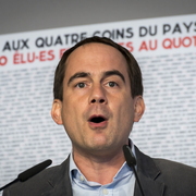 P. Bessac au stand des élus communistes