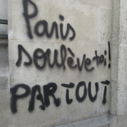 Paris debout
