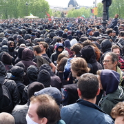 Black Bloc sur le pont