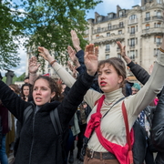 Haut les mains