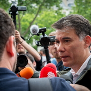 Olivier Faure (PS) viré du cortège