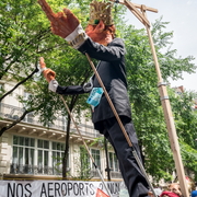 à la lanterne…