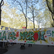 Fête à Macron