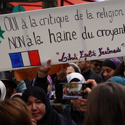oui à la critique