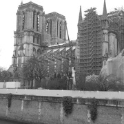 Notre-Dame incendiée