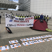 collectif des mineurs pour les majeurs