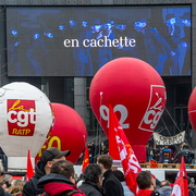 En cachette