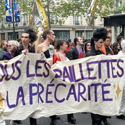 Sous les paillettes la précarité