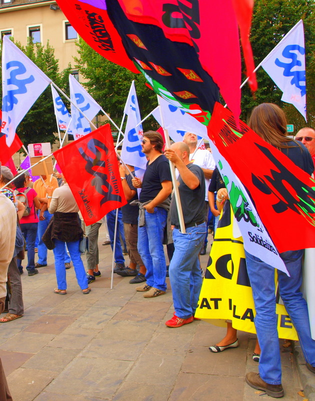 MANIF A RODEZ AVEYRON