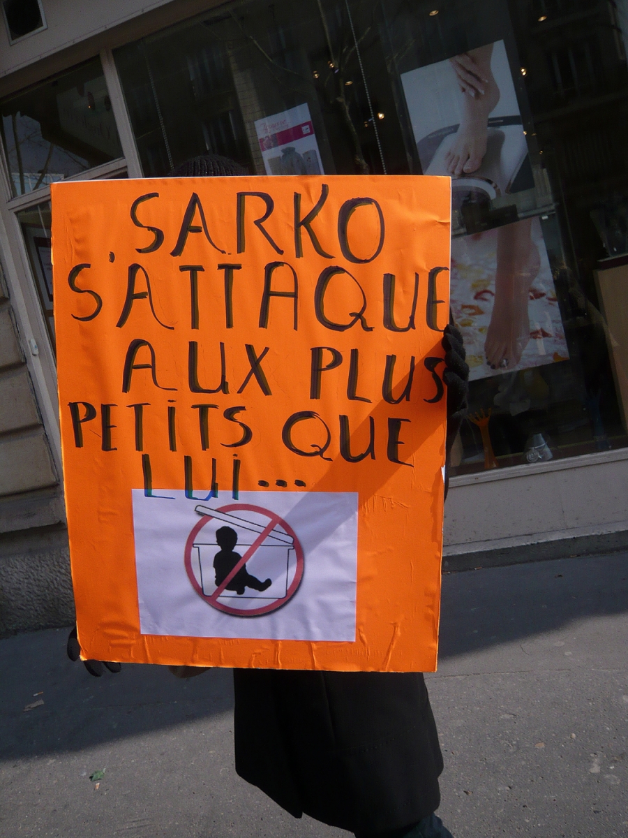 Pas de bébés à la consigne, manif Paris 11 mars 2010-20