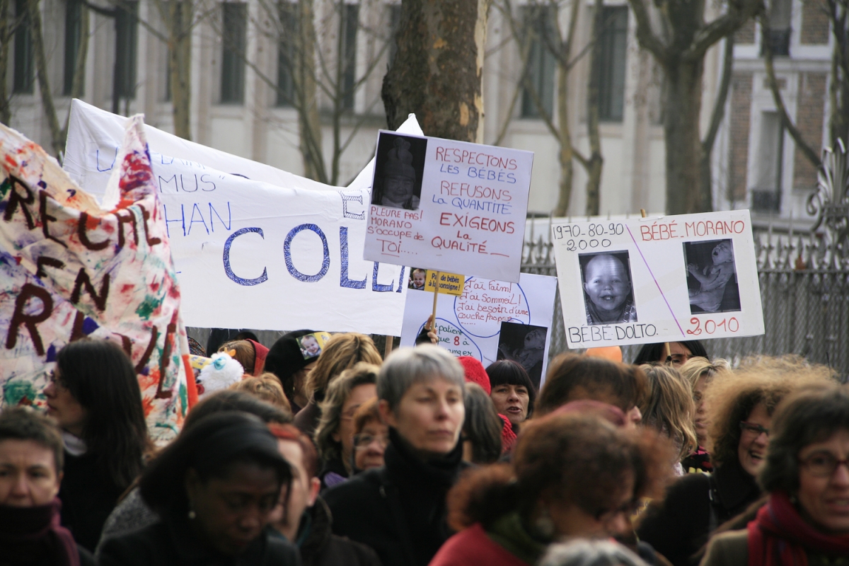 Pas de bébés à la consigne, manif Paris 11 mars 2010-9