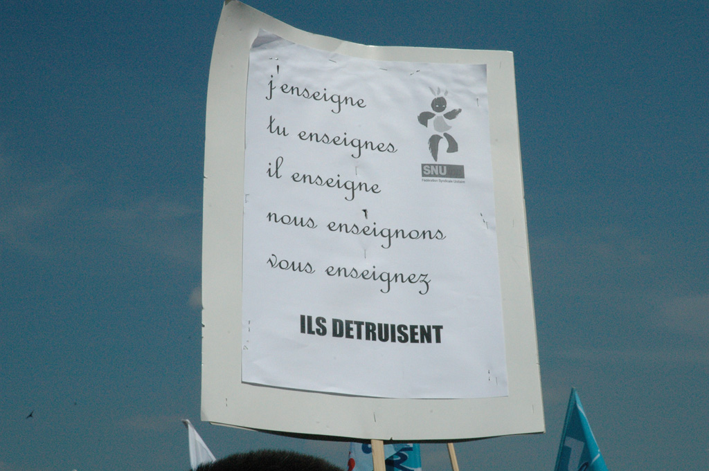 AUXERRE - SLOGAN EDUCATION NATIONALE