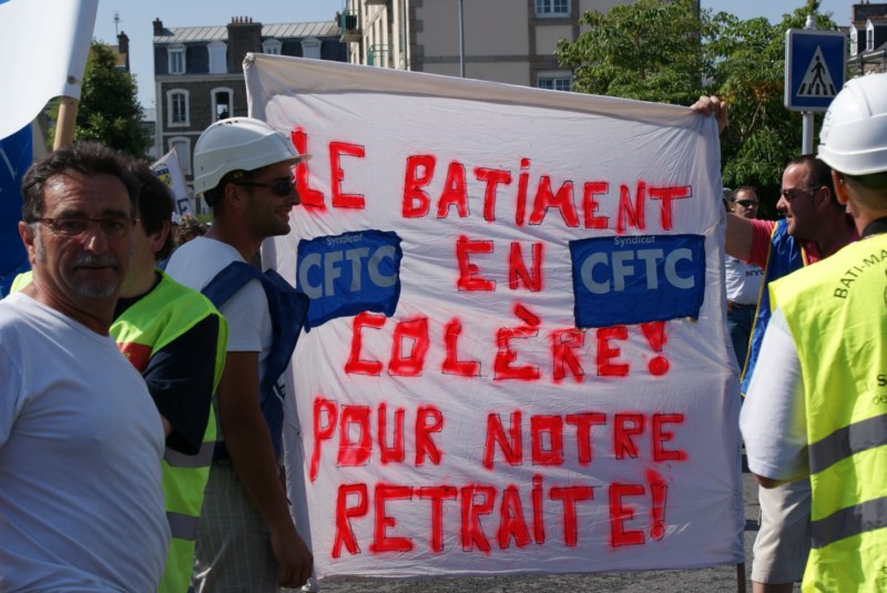 2500 manifestants à Saint-Malo 24 juin 2010