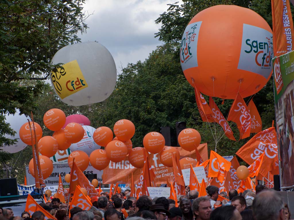 Ballons oranges de la CFDT