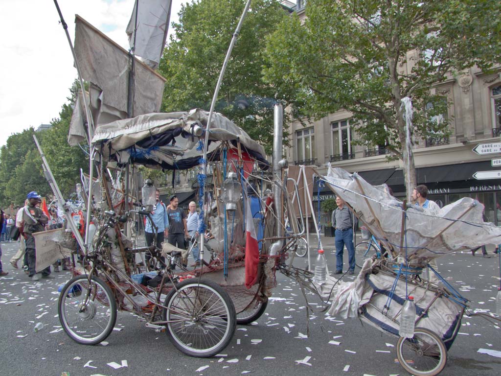 Vélo dans la manifestation contre les retraites