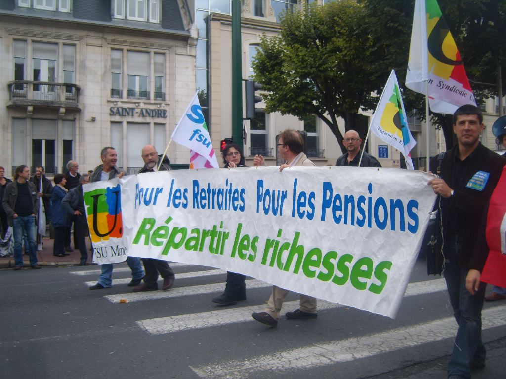 REIMS 2 OCT 2010 MANIF RETRAITES