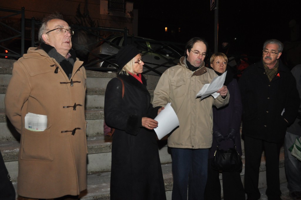 Rassemblement pour un moratoire sur l'utilisation du Taser à Colombes (1er décembre 2010)