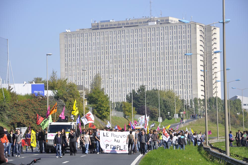 Caen, cortège sur le périphérique