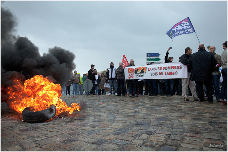 Moulins Sur Allier - Manif retraite 19/10/2010