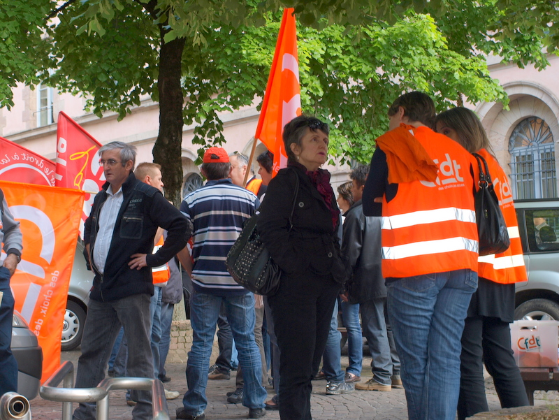 MANIF PENIBILITE DU TRAVAIL RODEZ (12) 28 AVRIL 2011