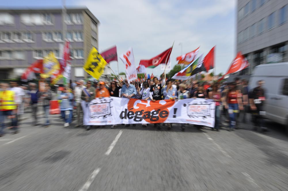 Manif antiG8 le Havre 21 mai 2011, banderole de tête