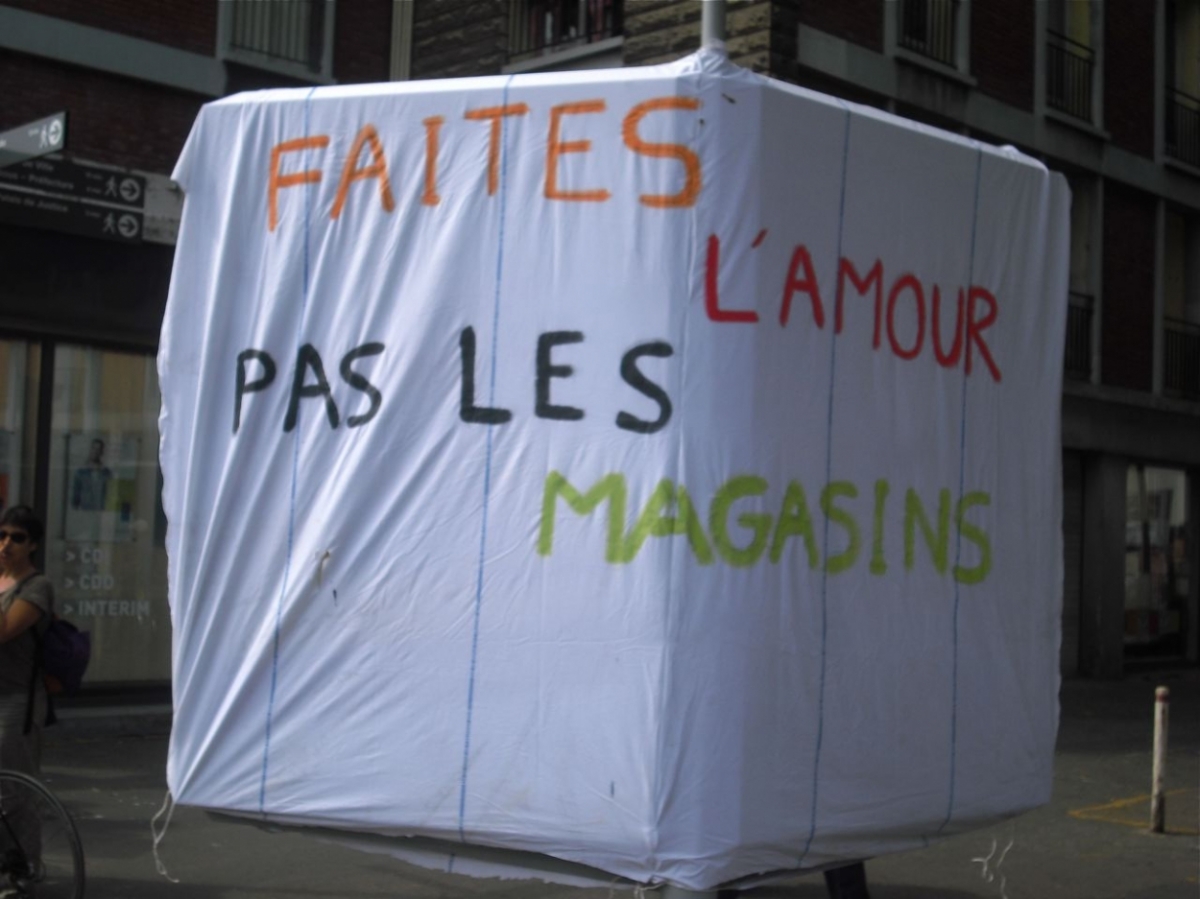 Faites l'amour, pas les magasins