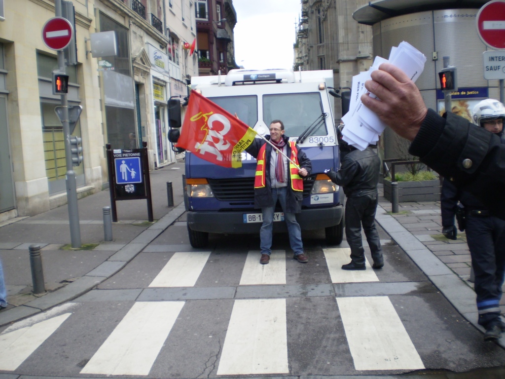 Blocage du centre-ville de Rouen le 26/01/2012