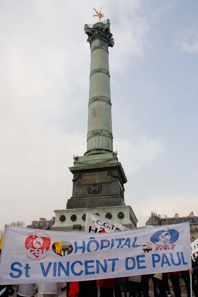 Manifestation à Paris pour la santé et l'action sociale