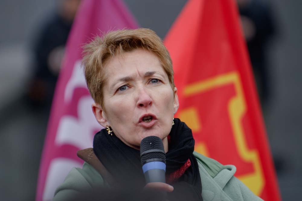 Manifestation à Paris pour la santé et l'action sociale le 11 mars 2004