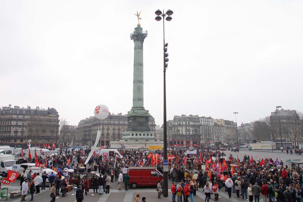 Manifestation à Paris pour la santé et l'action sociale le 11 mars 2004