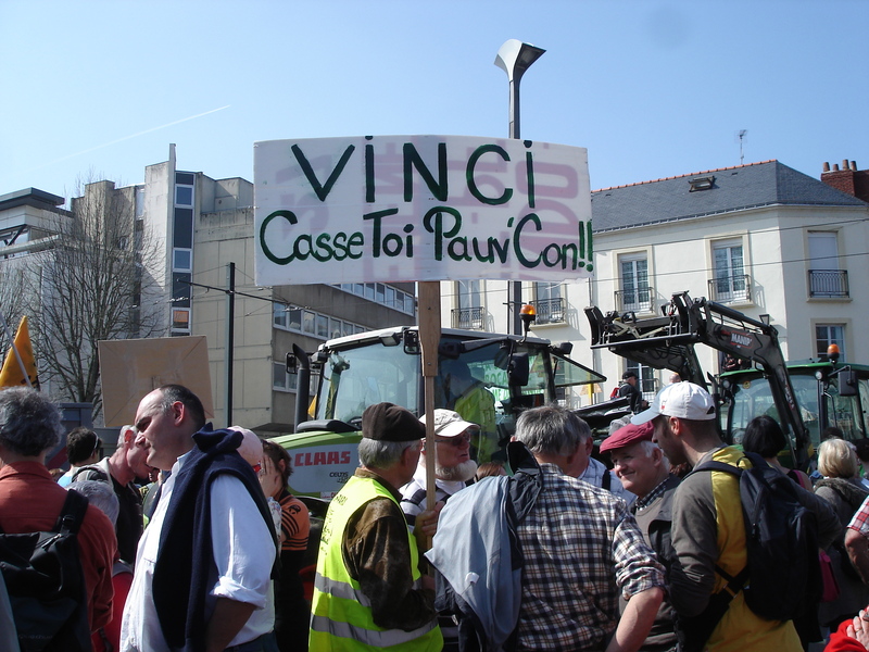 Manifestation contre l'Ayrault port ND des Landes