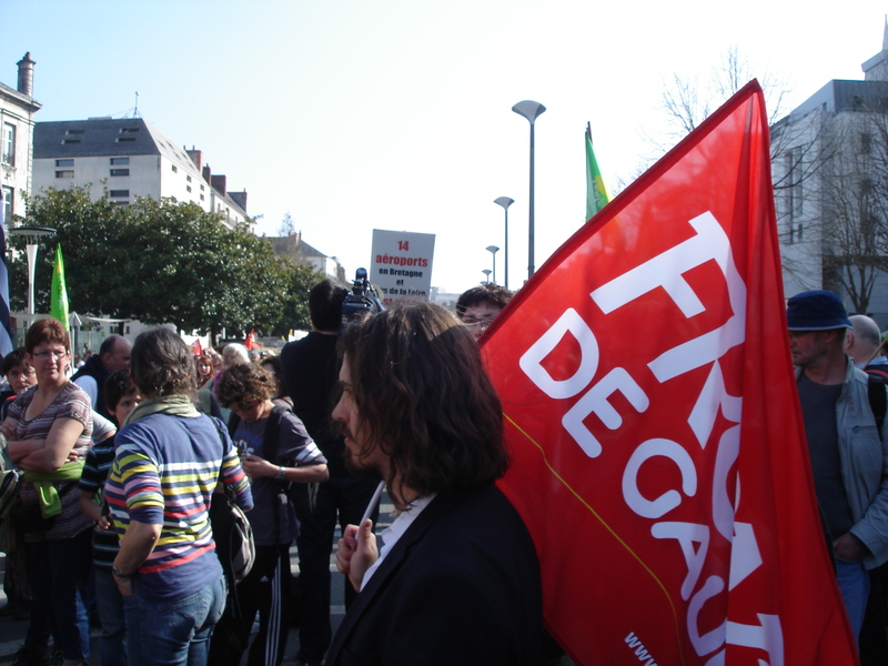 Manifestation contre l'Ayrault port ND des Landes