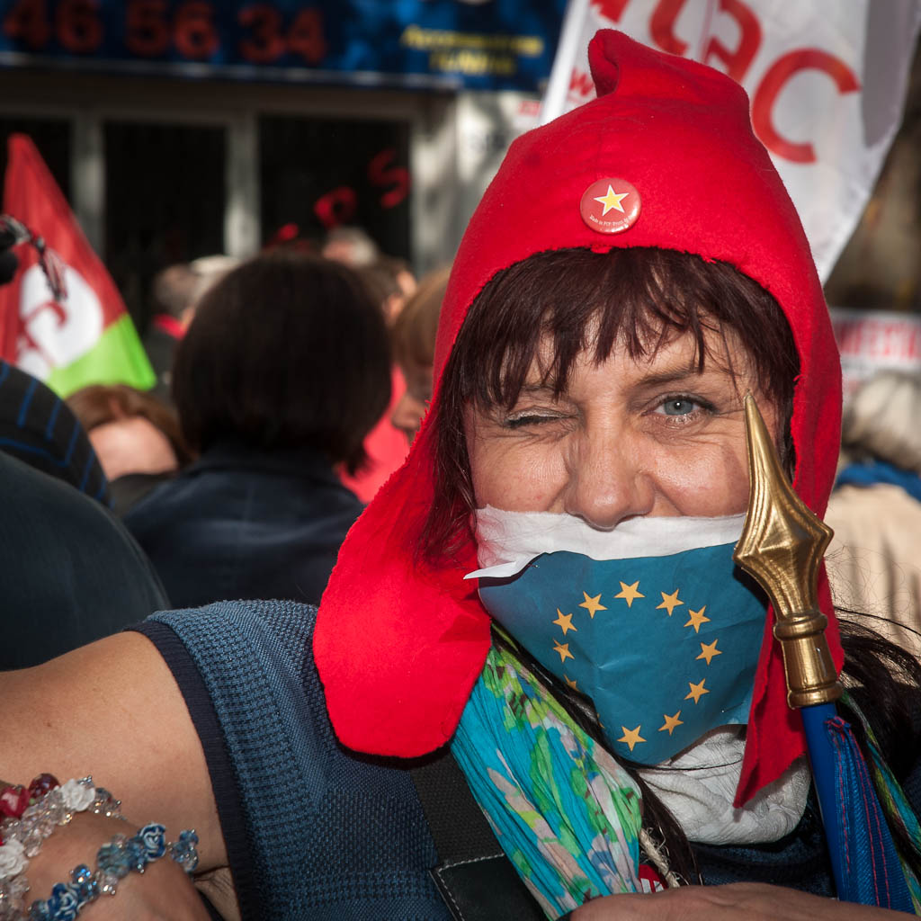 Le peuple bâillonné