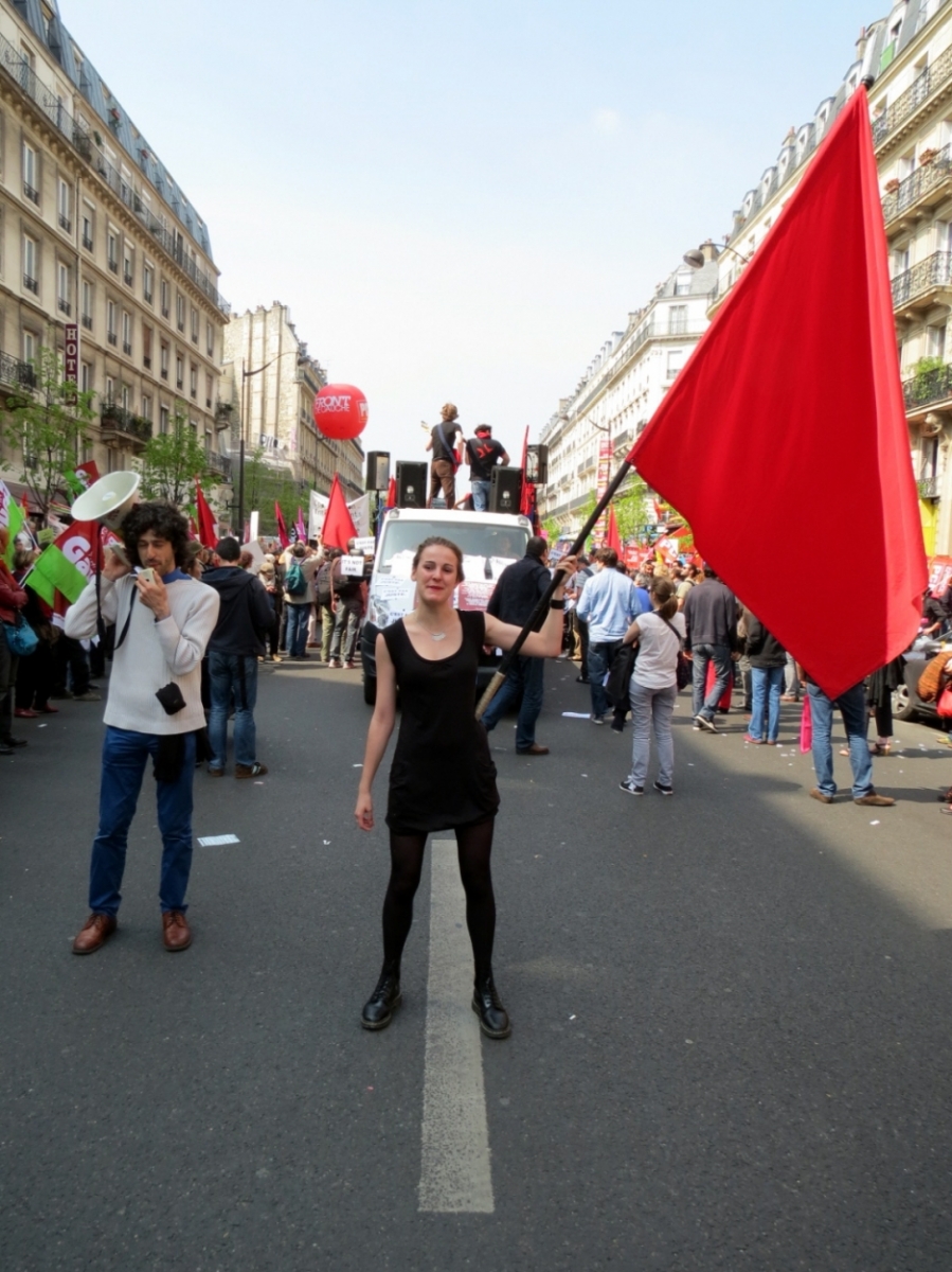 Le drapeau rouge