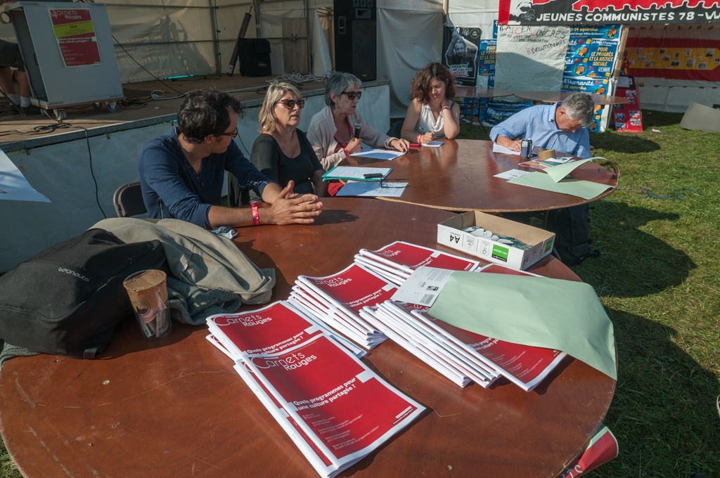 Débat sur les programmes scolaires