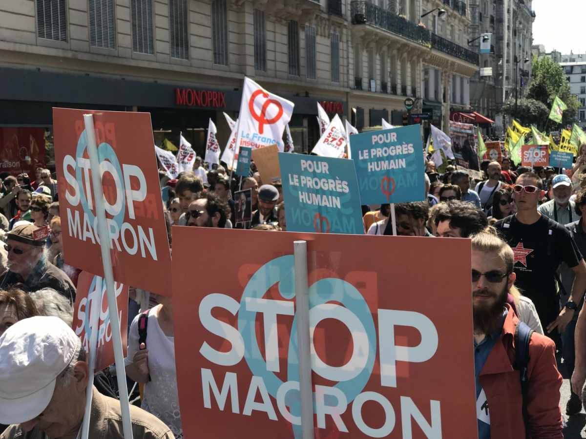 stop Macron