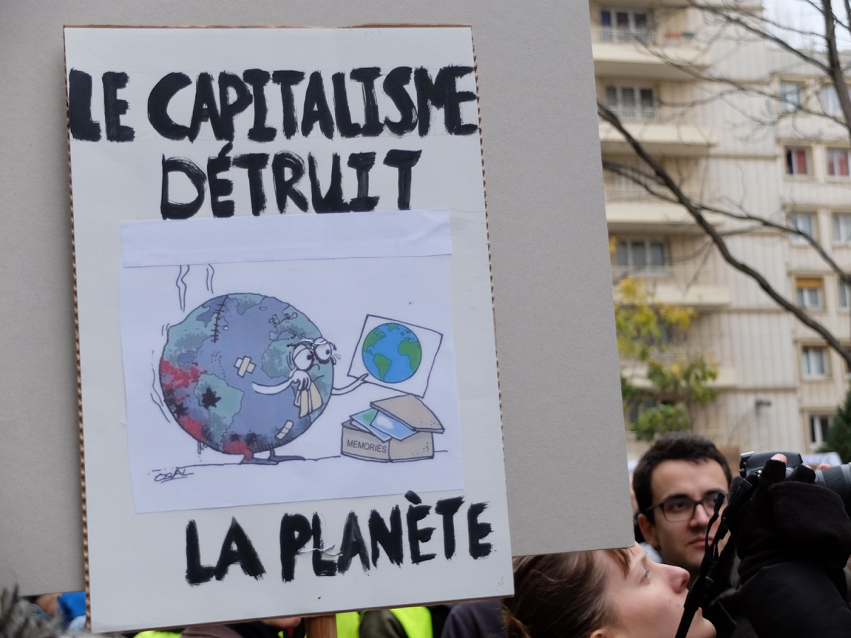 le capitalisme détruit la plan!ète