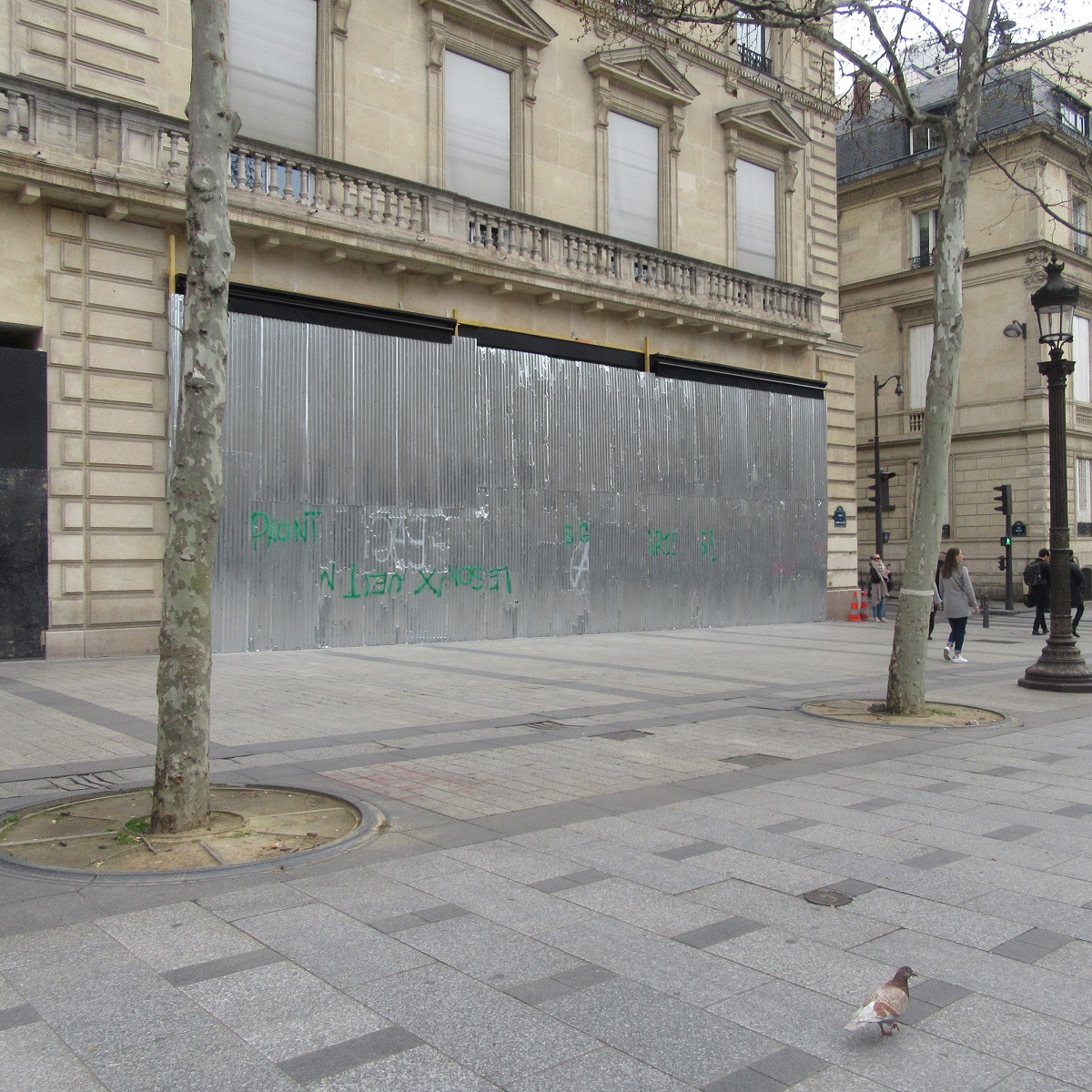 Champs-Elysees