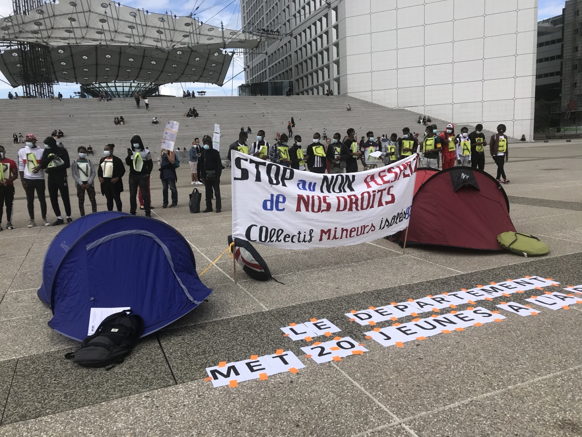 mise à la rue de jeunes