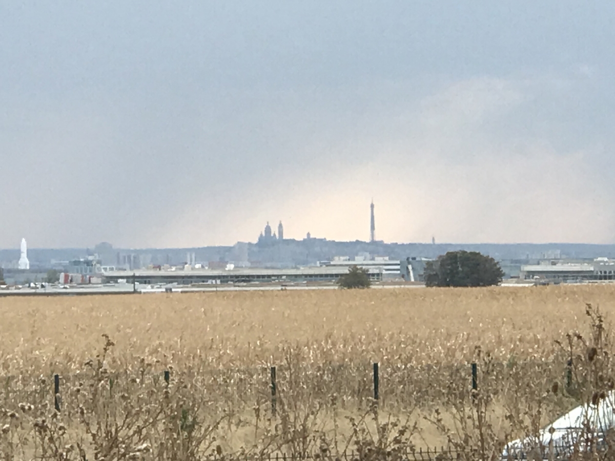 vue sur Paris du Triangle de Gonesse