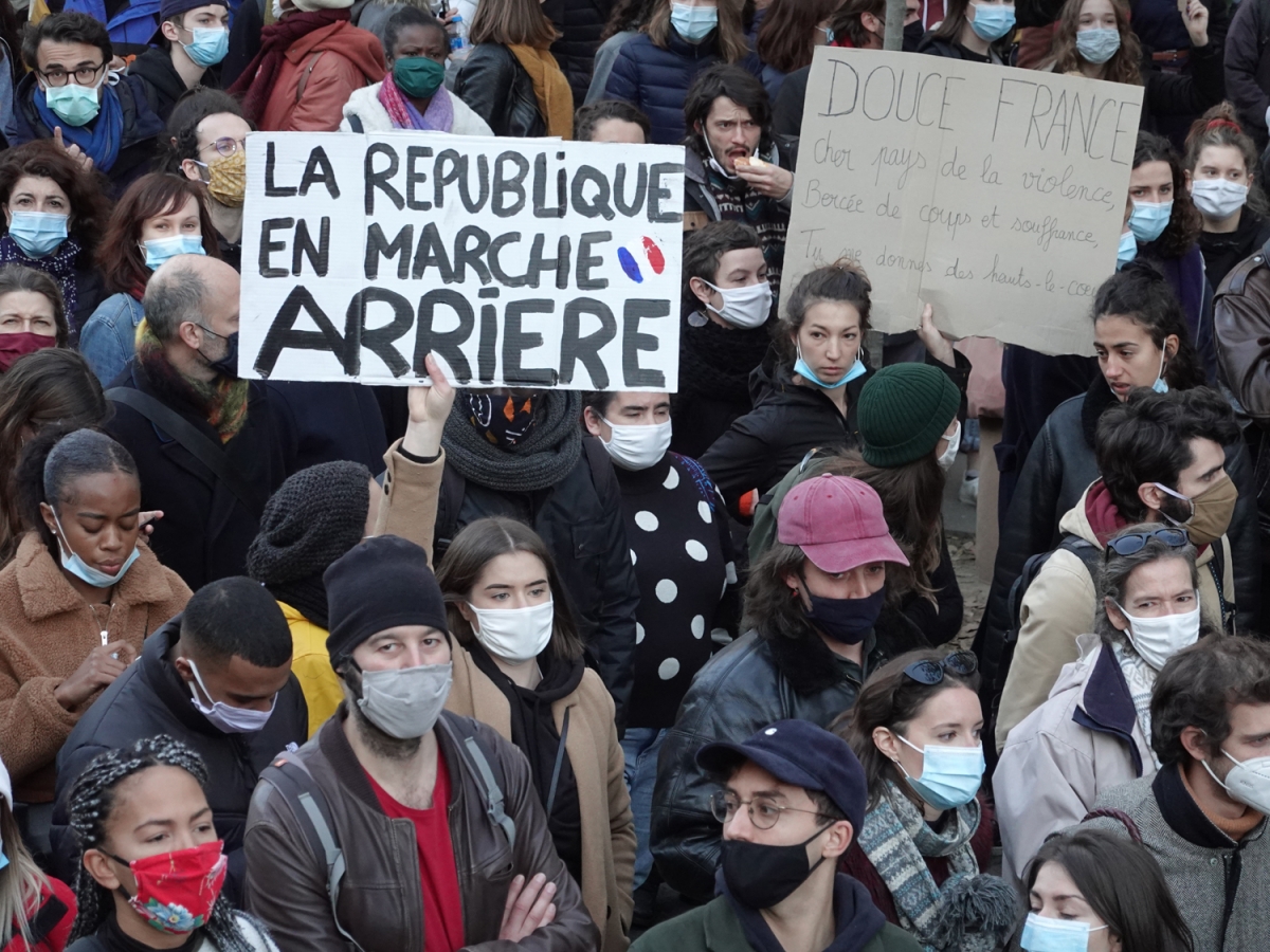 La République en marche arrière