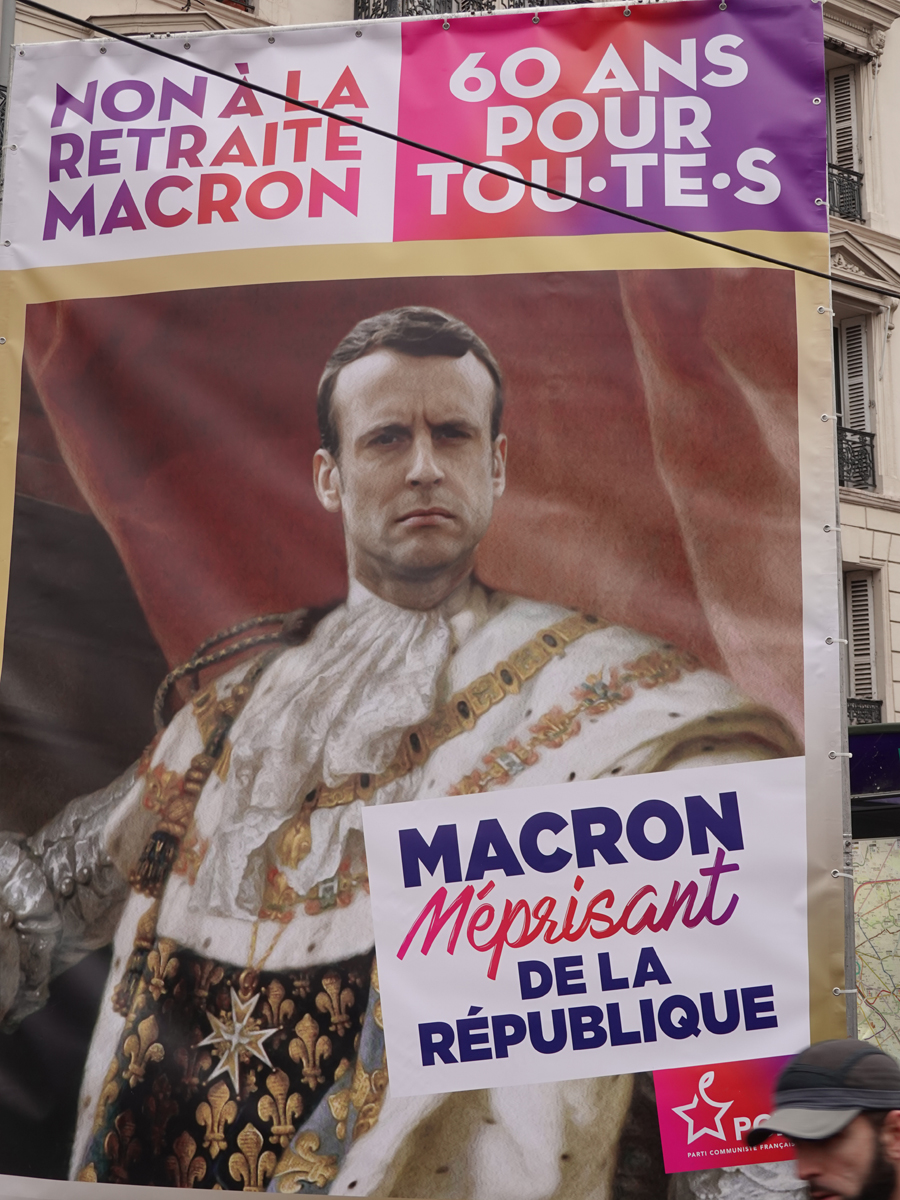 macron méprisant