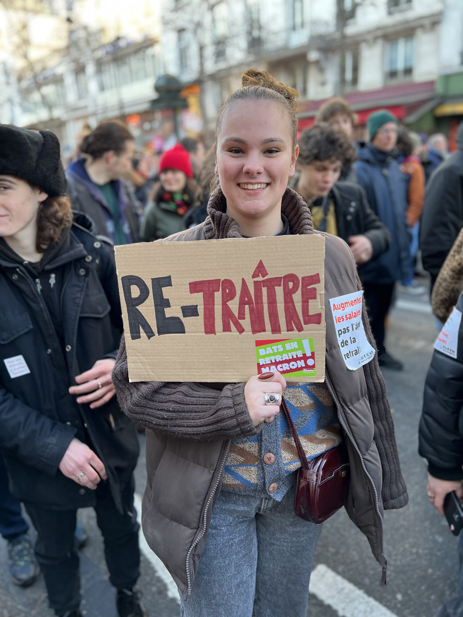 Re-traître