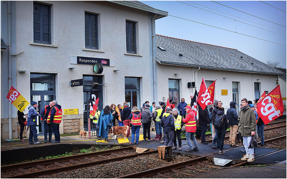 08 - Blocage Gare Rosporden le 23 Mars 2023