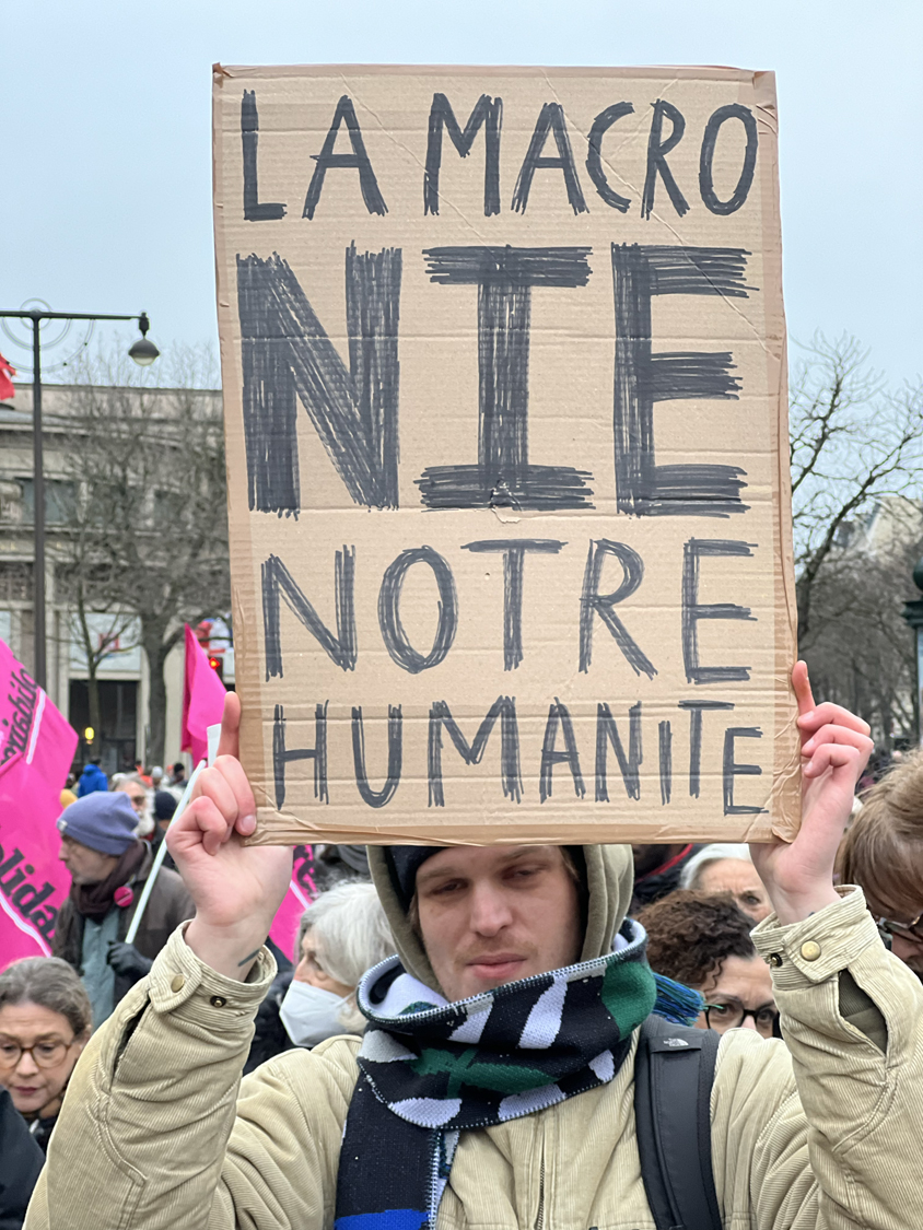 Macron nie notre humanité 2