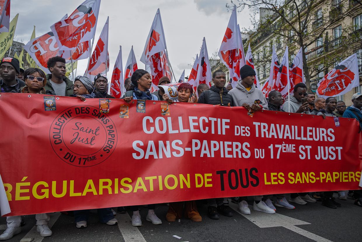 Sans-papiers