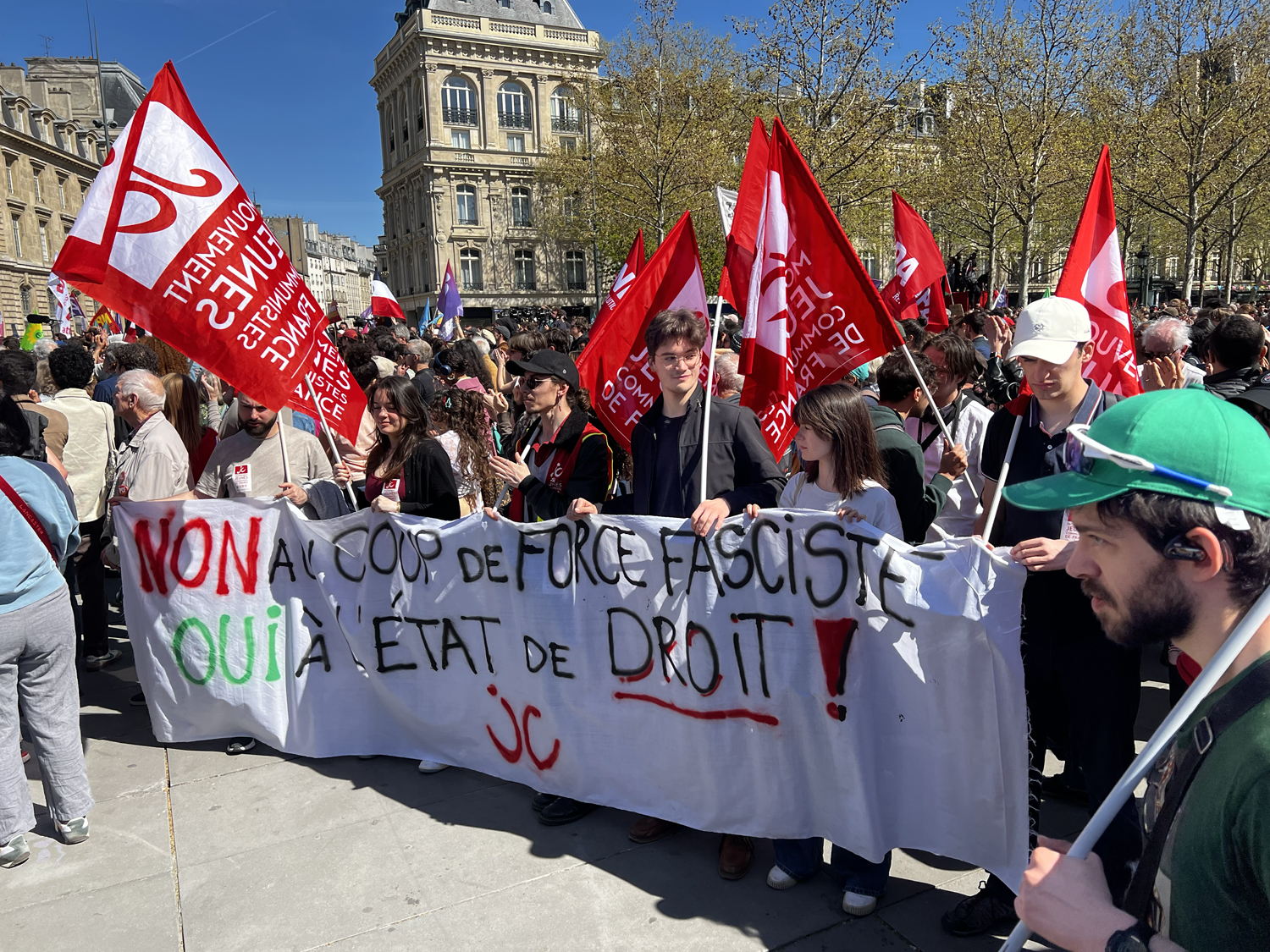 Non au coup de force fasciste JC